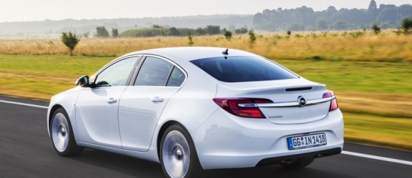 Uusi Opel Insignia Sedan – ensiesittely Suomessa ensi viikonloppuna