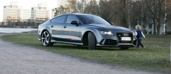 Koeajo Audi RS7 –  Ei todellakaan sovi arkajaloille