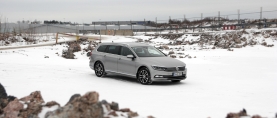 Koeajo Volkswagen Passat Variant – Premium-kurkottelua