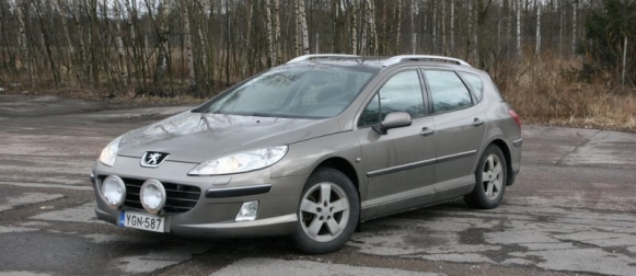 Koeajo käytetty Peugeot 407 – Kilometrien karttuessa löytyy Pösöstäkin äijää