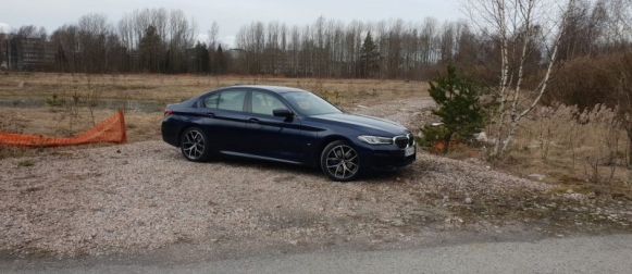 Koeajo BMW 545e – Täydellinen perheauto?