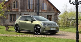 Uudistunut Volkswagen ID.3 77 kWh Pro S hinta alkaen 42 620 euroa