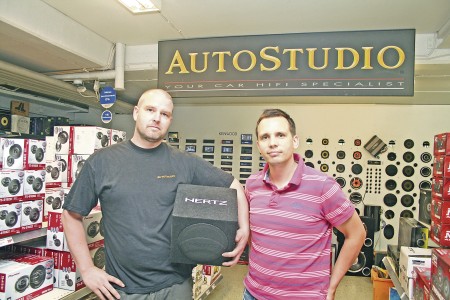 Autostudio 045