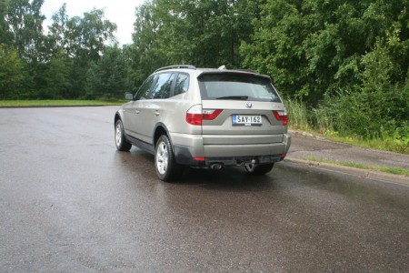 bmw x3 2