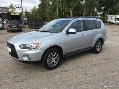 Mitsubishi Outlander on ihan mukiinmenevä SUV, mutta ei kuitenkaan mikään varsinainen hitti. Niinpä tämäkin bensamoottorinen 2,4 MIVEC Intense AT vuosimallia 2010 lähtee Vantaalta Matin Rengas ja Auto Oy:stä 20 900 eurolla, vaikka mittarilukema on verrattavissa melkein vasta sisään ajettuun: 51 600 km.