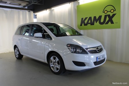 Vuokrasin itse kaksi kesää sitten tällaisen 7-paikkaisen Opel Zafiran lomalla Korfulla ja mielestäni se oli Kreikan kiemuraisilla vuoristoteillä ihan mukava ajettava. Suomessa Zafirasta ei kuitenkaan jostain syytä ole tullut hittiä. Niinpä tämäkin vain 78 000 kilometriä ajettu Zafira Enjoy Ultimate 1,7 CDTI ECOFLEX vuosimallia 2012 lähtee Rauman Kamuxista 15 800 eurolla.