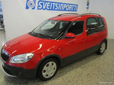 Nissan Note 1,2 Visiassa ei ole samanlaisia omaperäisiä oviratkaisuja kuin B-Maxissa ja Merivassa. Mutta luultavasti se on myös Noten valtti: edelleenkin valtaosa ihmisistä haluaa auton takaovienkin aukeavan perinteisesti eteenpäin. Vain 40 000 km ajettu vuosimallin 2014 Note oli myynnissä Seinäjoen Käyttöautossa 12 990 eurolla.