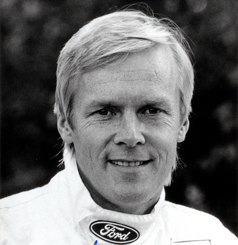 Ari Vatanen - Ford -mestarin näyttävä käsiala - KaasujalkaKaasujalka
