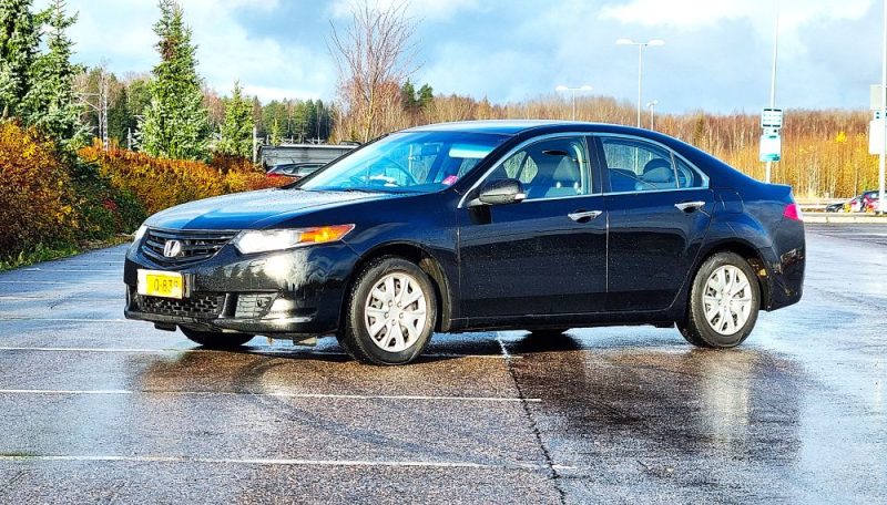 Koeajo käytetty Honda Accord – ”Akordi” perusinsinöörille (AMK)