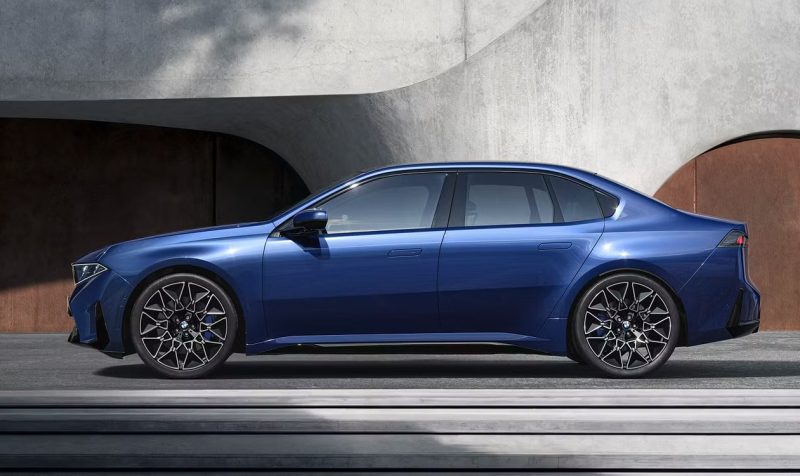 Tässä se on! Täysin uusi BMW i3